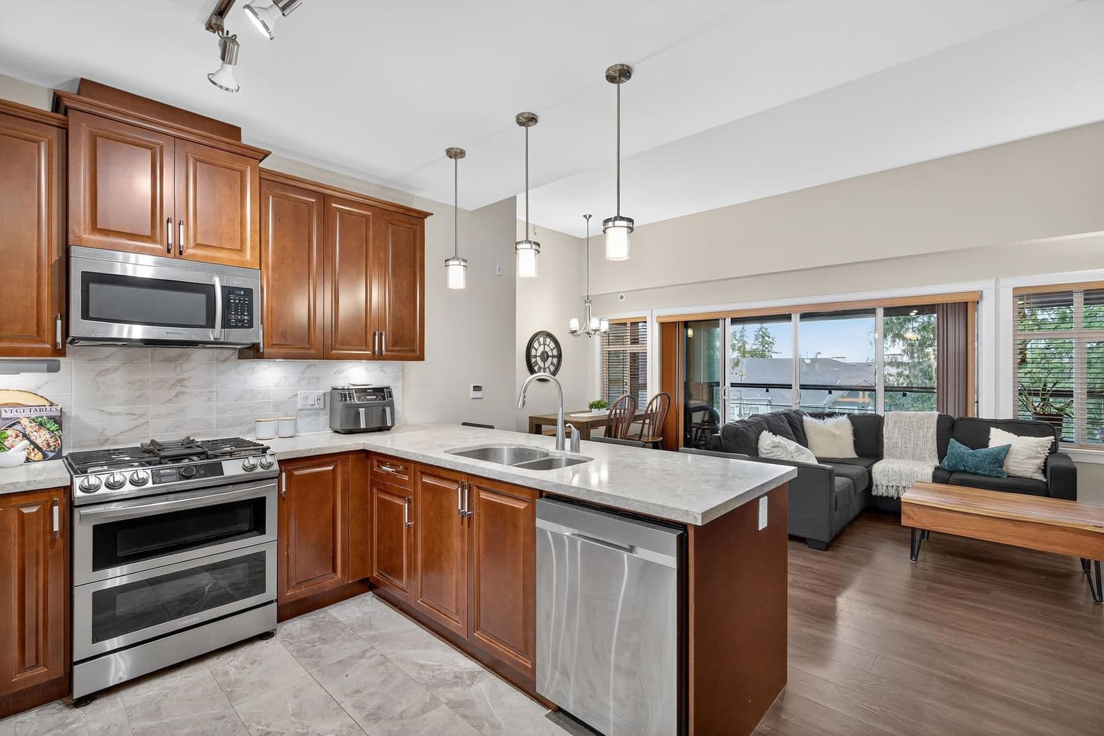 PublicWebsiteListing image 4